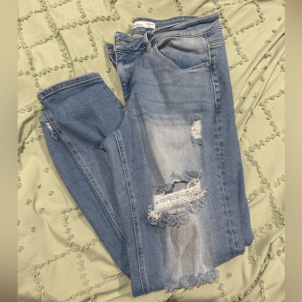 KanCan distressed jeans